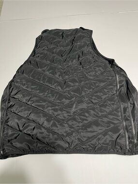 Men's Quilted Black Insulated Vest USB heated